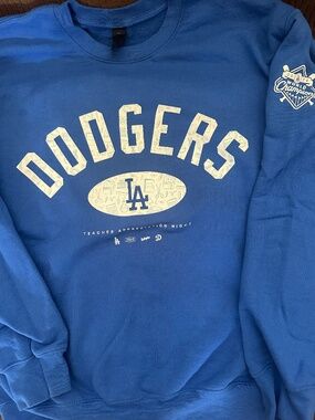 like new Dodgers Teachers day appreciation crewneck/sweater